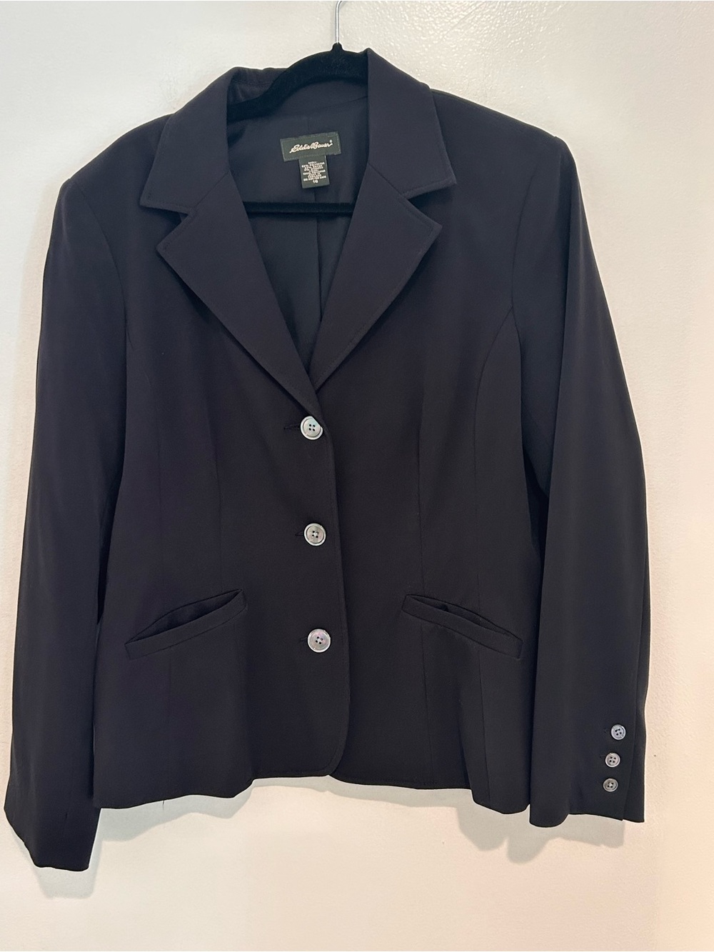 Eddie Bauer Women's Black Single-Breasted Blazer